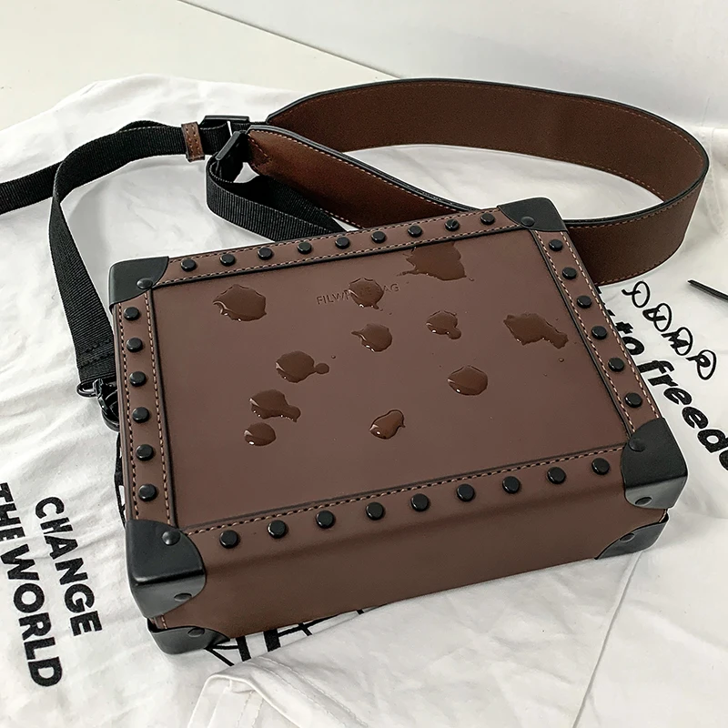 VC Fashion Youth Rivet Box Package Trend Personality Streetwear Men\'s Shoulder Bag Unisex Solid Crossbody Bag Suitcase Shape Bag