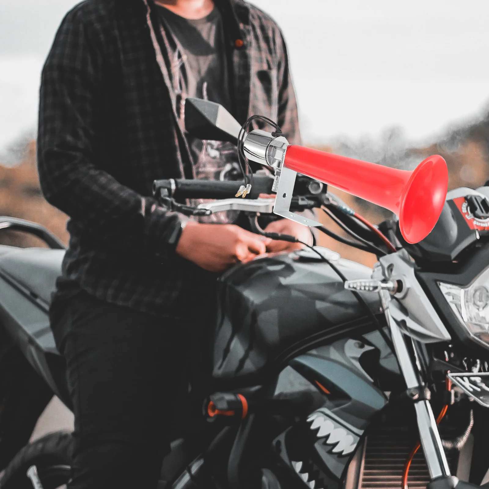 

Electric Bike Horn Loud Clear Sound for Adult Mountain Road Bikes No Installation Tools Needed Outdoor Cycling Safety Accessory