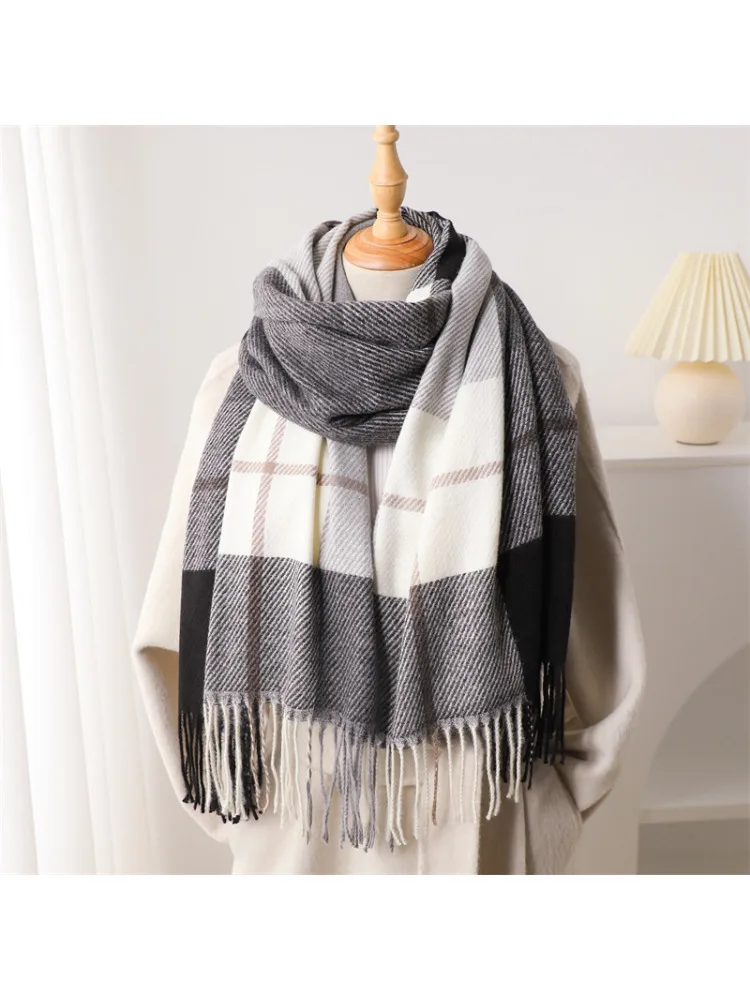 

New style faux cashmere warm shawl scarf suitable for both men and women, a couple's checkered scarf for autumn and winter.
