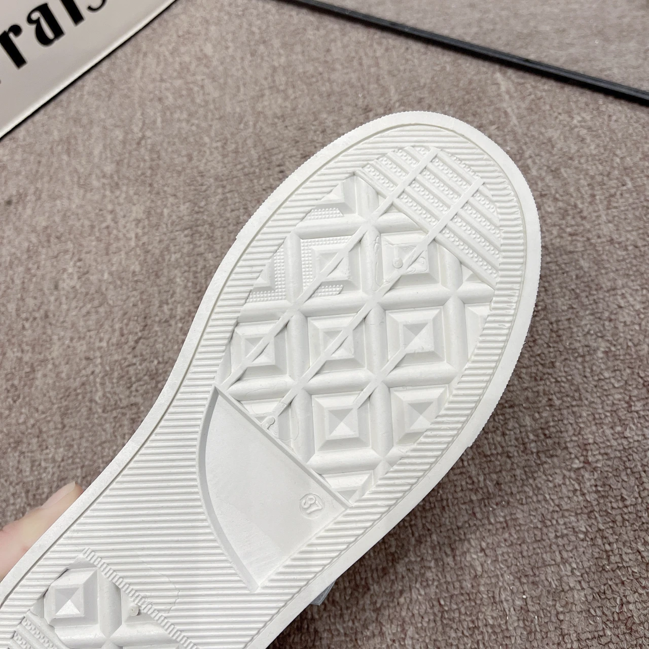 2026 Neue Damen-Mode Canvas Halbslipper Atmungsaktive Freizeitschuhe Sportliche Schuhe mit Dicker Sohle Vulkanisierte Schuhe Zapatos Mujer 35-40 – Detail 8