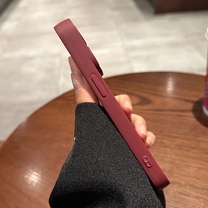 Wine Red Liquid Skin Silicone Phone Case For iPhone 17 Pro Max 16 15 13 14 12 11 Pro Max 16 Plus Soft Shockpoof Back Cover Shell