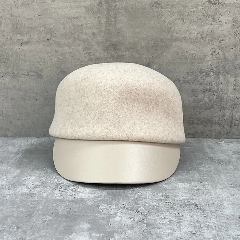 Gentle beige wool equestrian hat Female autumnwinter leather brim cap elegant temperament painter hat high quality