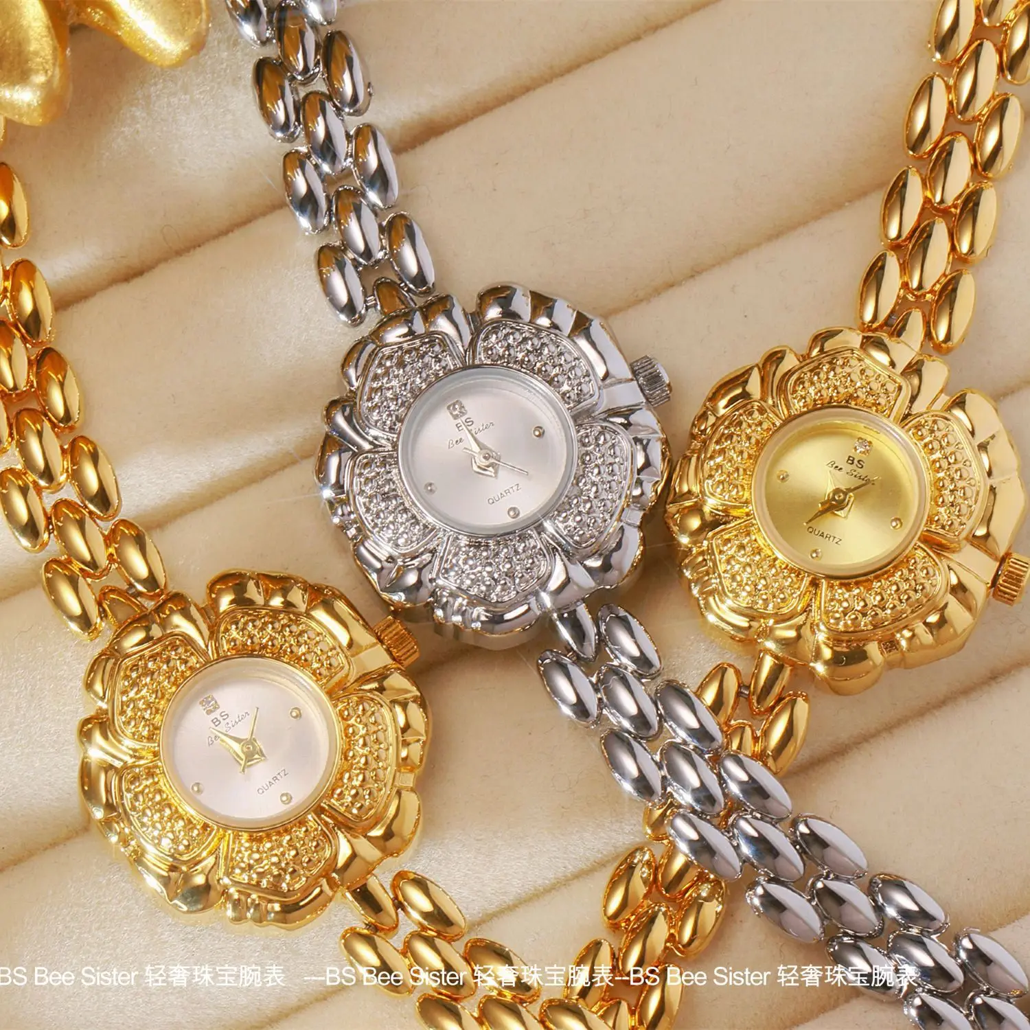 

Women's Watch Light Luxury Brand Flower Dial Small Gold Bracelet Fashion Ladies Quartz Watch Gift