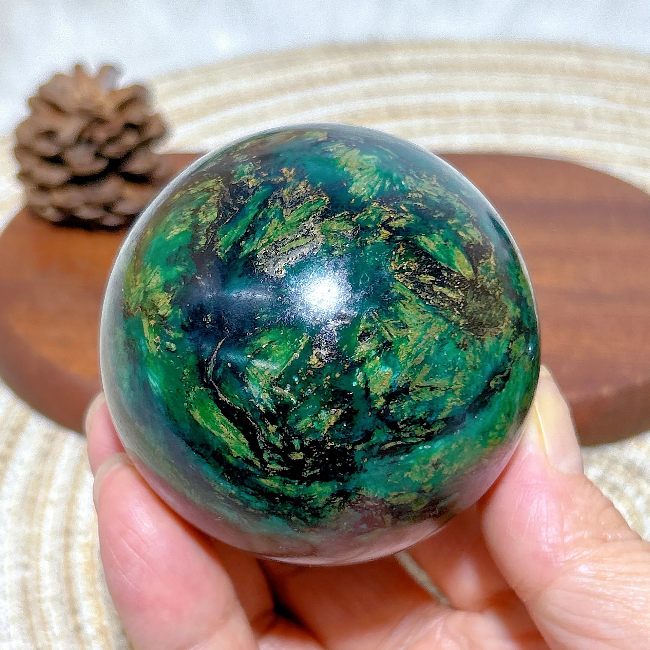 Healing Natural Crystal Emerald Sphere High Quality Polished Ball Gemstones Mineral Home Decorations Ornament Room Decor Gift