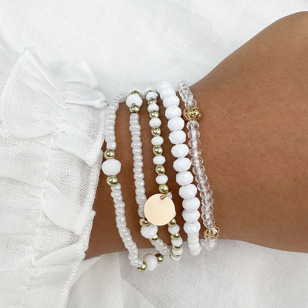 5-teiliges Set aus böhmischem Armband mit Perlen für Damen, glitzerndes Charm-Armband mit elastischen Perlen, Armreif, handgefertigter Schmuck im Boho-Stil. – Detail 7