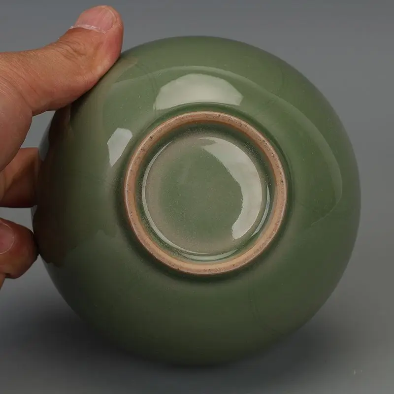 Old Collection Song Dynasty Longquan Kiln Celadon Glaze Carved Longevity Turtle Bowl Antique Collection Decoration Jar