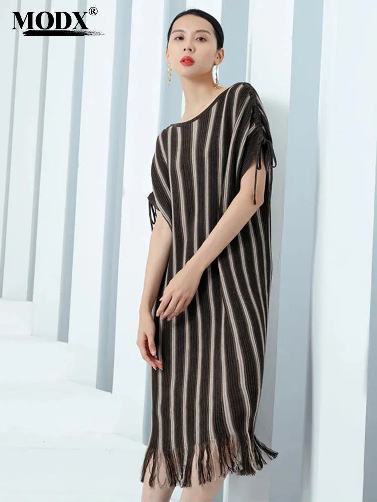 

[modx] High End Wool Dress 2024 Autumn New Design Sense Short Sleeved Tassel Slimming Wool Dress Straight Tube Skirt Women