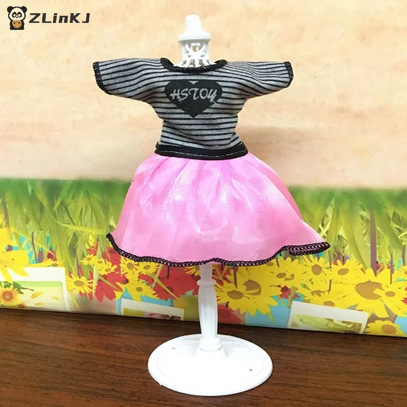 ▶1Pcs Plastic Dolls Clothes Model Brackets Clothes Hangers For Models - view 2