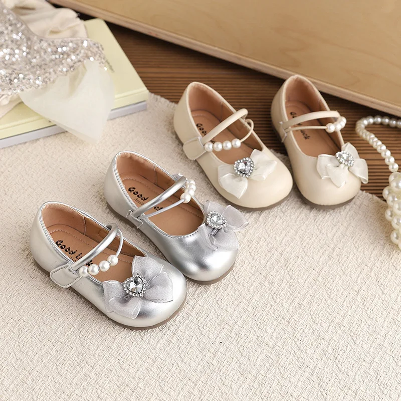 

Shallow Mouth PU Leather Shoes Spring Autumn New Girls Beaded Rhinestone Bow Princess Soft Sole Loafer