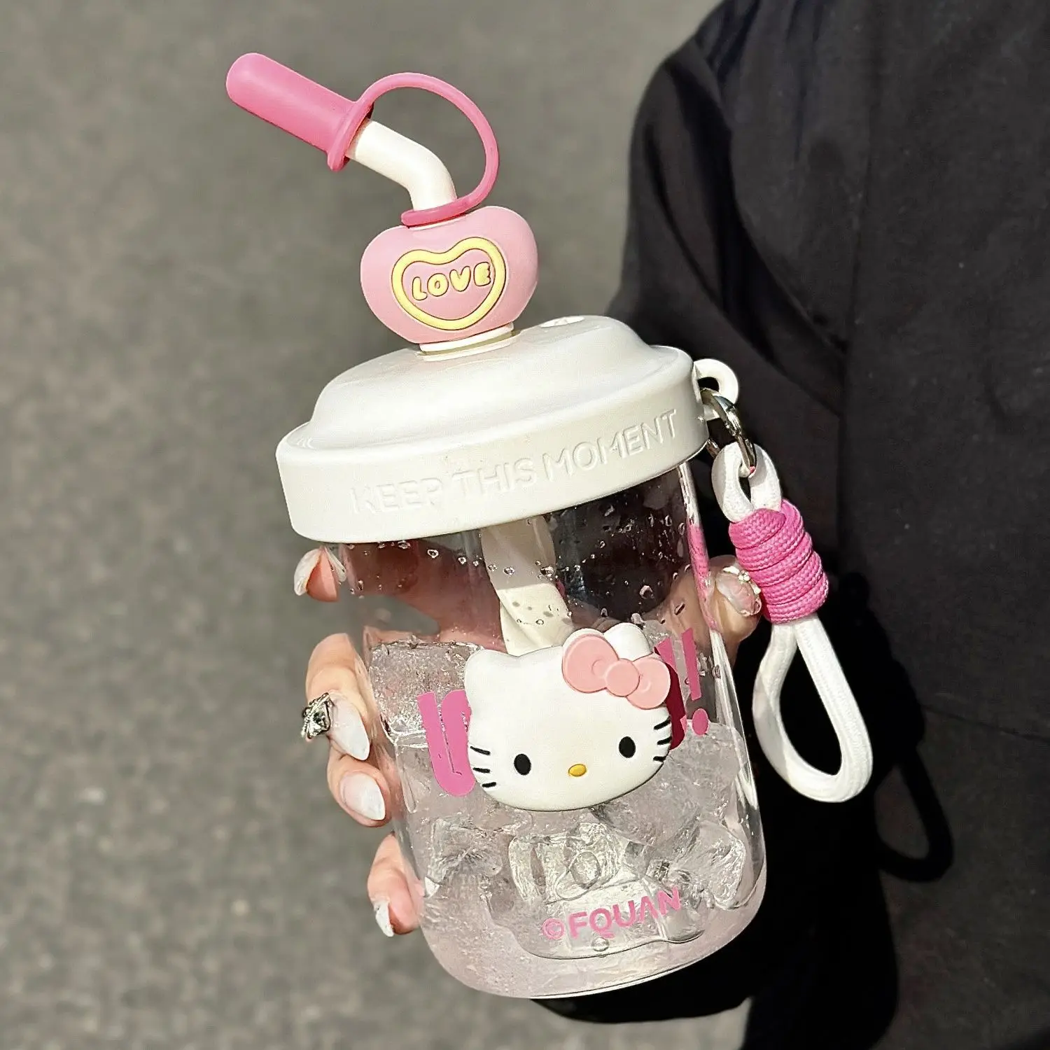 Summer 580ml Large Capacity Hello Kitty Plastic Sippy Cup Hand Mixing Cup Sanrio Simple Portable Water Bottle With Lifting Rope