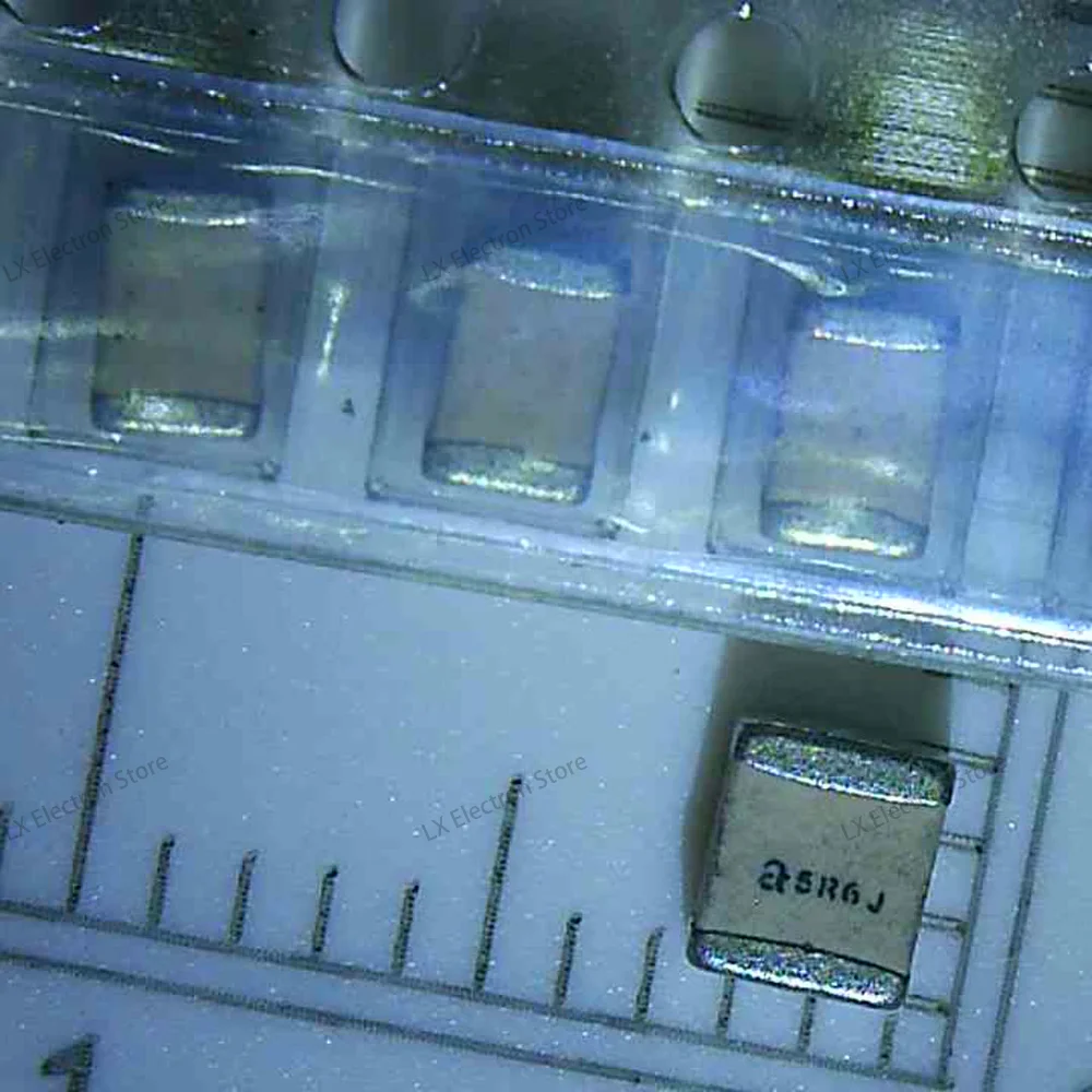 New CAP ATC100B3R9BW500XTV  ATC100B5R6JW500XT ATC100B Series High-Q Multilayer Porcelain Capacitor 3.9pF 5.6pF 500V