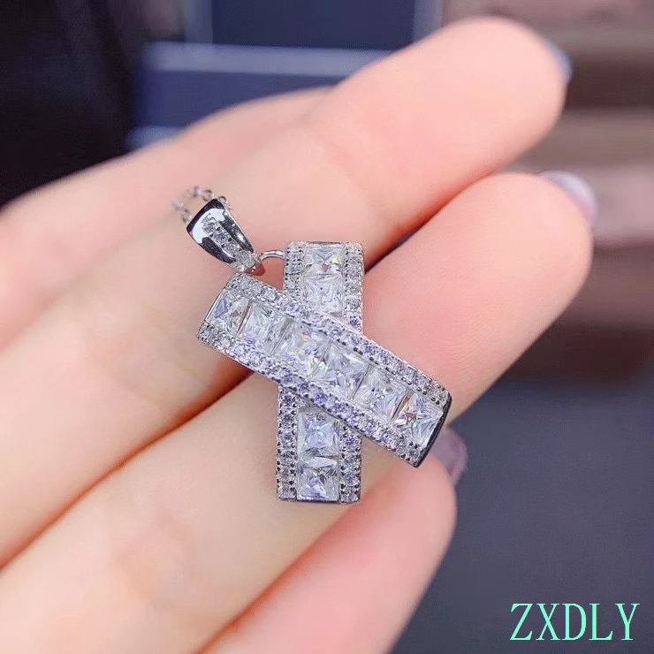 

2022 New Design Pouring Moissanite Necklace Women Silver Pendant Real 925 Silver Birthday Gift New Cut Square Gemstone