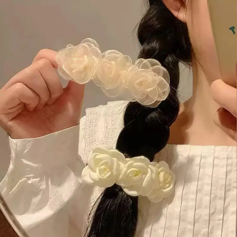 1 Stück weiße Rosenblüten-Haarspangen für Frauen, elegante Organza-Satin-Haarspangen, Braut-Haarschmuck für Hochzeit, Party – Detail 7