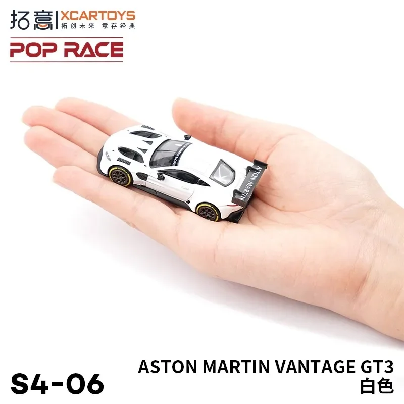 XCARTOYS 1:64 Aston Martin VANTAGEGT3 white sports car S4-06 alloy simulation car model, adult collection pieces, boys toys