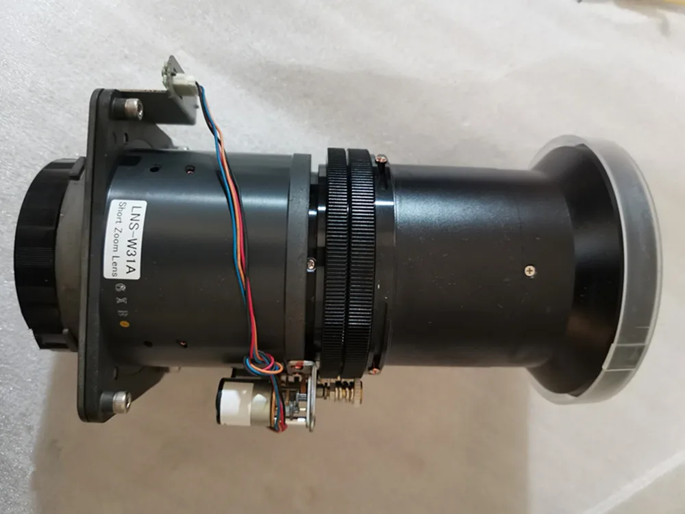 LNS-W31A Projector Short Zoom Lens For SANYO PLC-XP50 PLC-XP51 PLC-XP55 PLC-XP56 PLC-XP100L PLC-XP200 PLC-XP57L