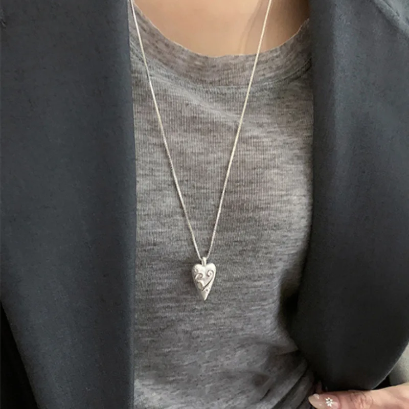 Heart Pendant Necklace Pointed Tip Totem Design Gold Plated Lightweight Elegant Unique Choker Length Jewelry for Women