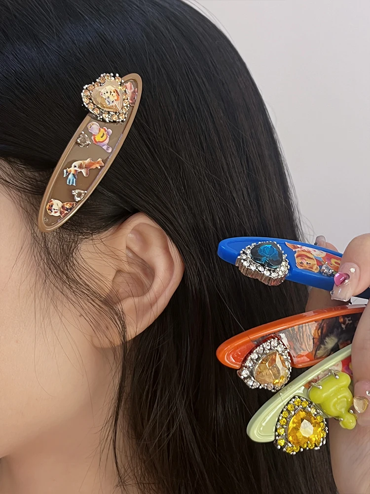 Retro Surfing Board Print Hair Clip for Women Old Friend Memory Resin Rhinestone Heart Side Clip Bangs Clip Duckbill Clip