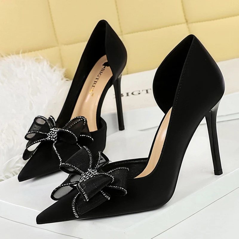 BIGTREE Fashion Square CRYSTAL Flower Lace Women Pumps Hollow Thin Heels Elegant Wedding Party Shoes Zapatos Mujer