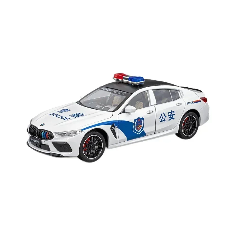 จําลอง 1:24 BMW M8 ตํารวจรถDiecastโลหะรุ่นSound & Lightดึงกลับของเล่นคอมพิวเตอร์เดสก์ท็อปเครื่องประดับจอแสดงผลของขวัญ