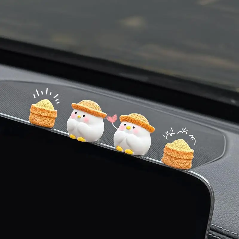 Car Navigation Screen Mirror Chick Straw Pile Unique Console Decor