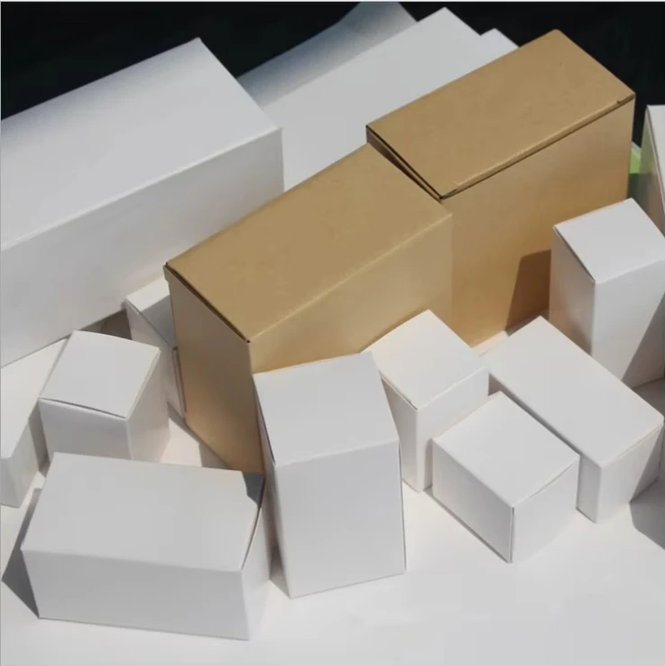 

50pcs/General purpose white small gift box packaging box 350g square blank cardboard box spot cosmetics color box