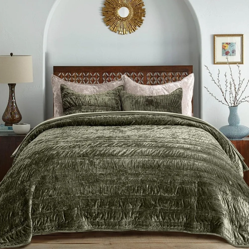 

Luxurious Velvet Quilted Bedspread Set, King Size, Ultra Soft Lightweight Comforter, Quilted Bedding