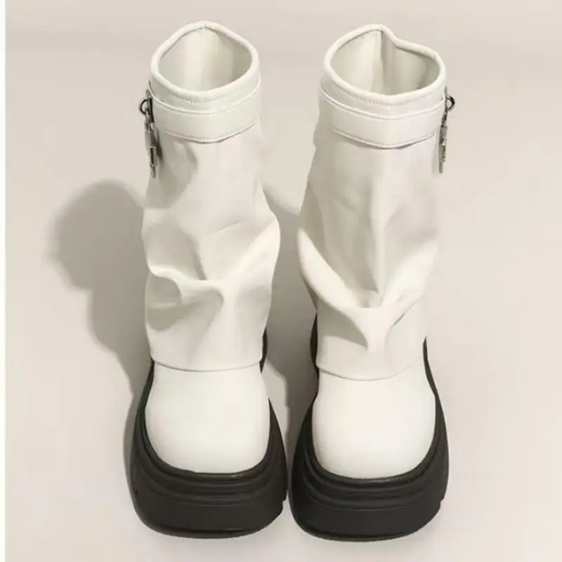 Damen Ankle Boots mit Dicker Plattform Stiefeletten im Slouch Look Runde Kappe Metallschloss Deko Schlupfschuhe Casual Herbst Winter Schuhe Modische Schlupfstiefel Kurze Stiefel Bequem – Detail 5