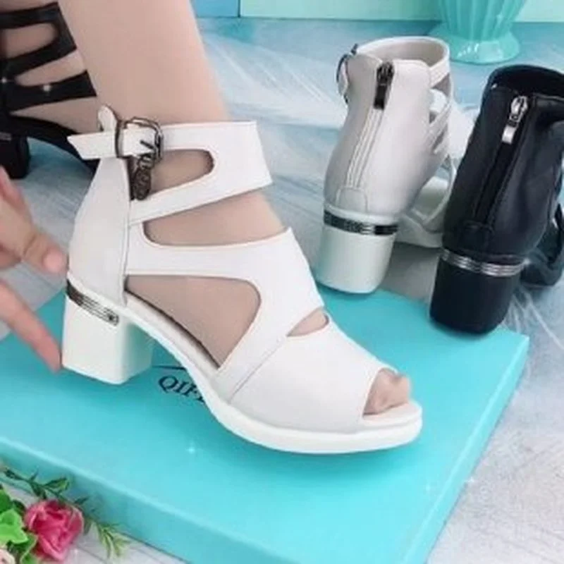 2022 New Woman Summer Sandals Roman Fish Mouth Women\'s Thick Heel High-heeled Shoes Thick Sole Versatile Middle Heel Women Shoes