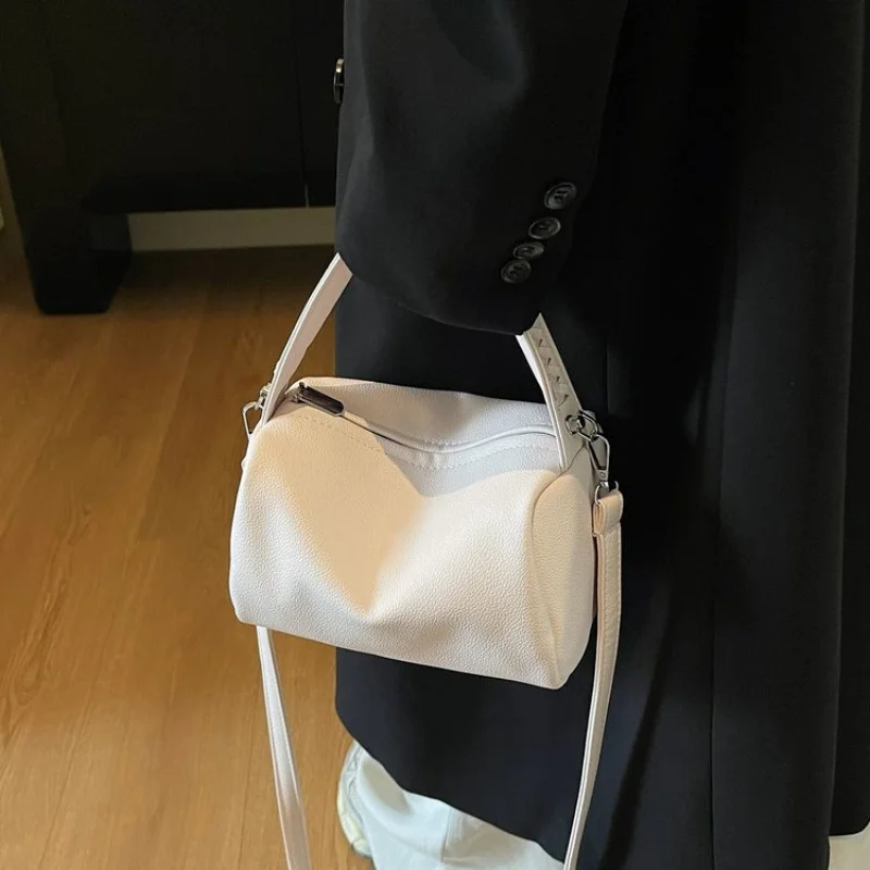 

Vintage Inspired Drawstring pouch For Ladies In Soft Leather With A Bohemian Vibe