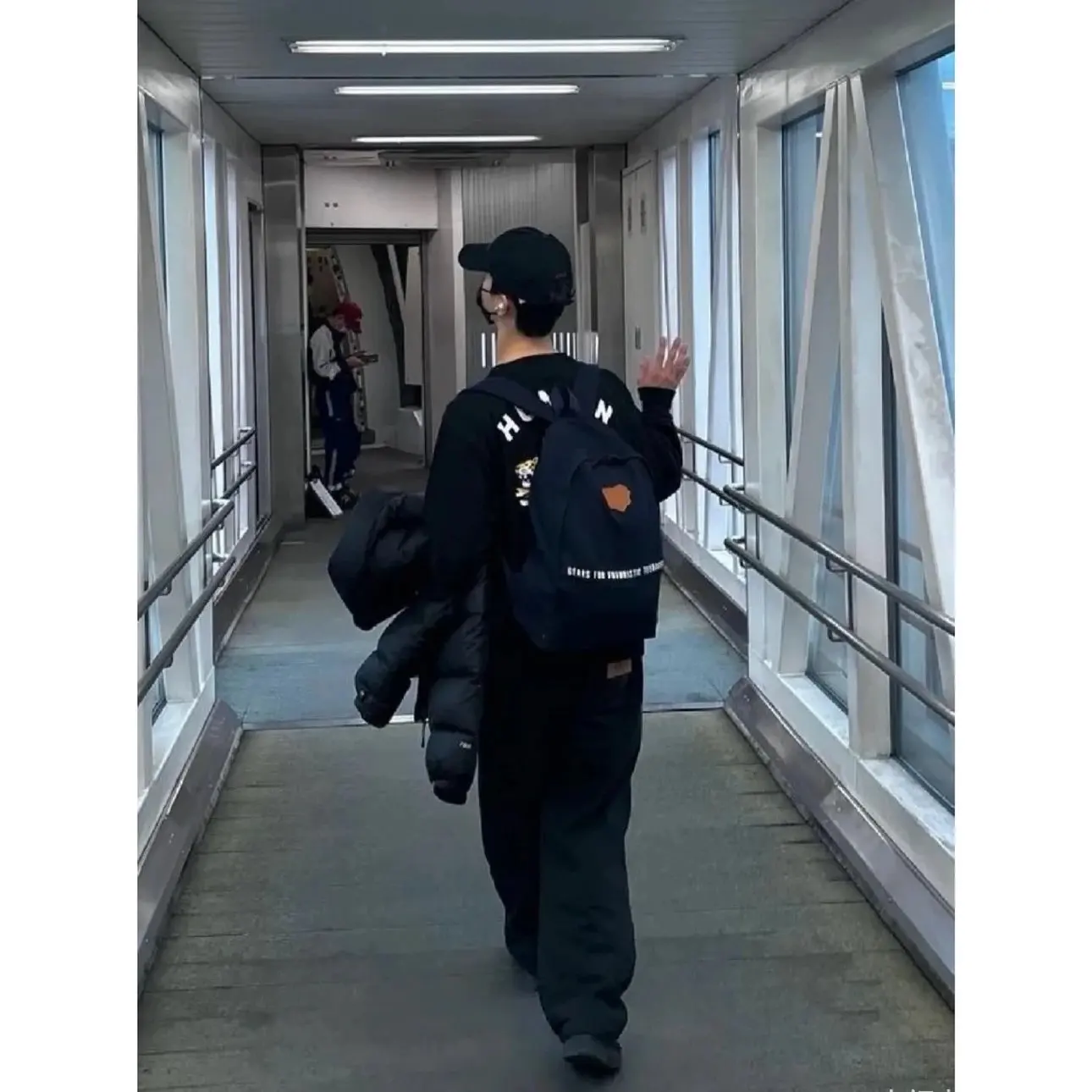 حقيبة ظهر قماشية متعددة الاستخدامات بشعار HUMAN Love Cowhide للرجال والنساء