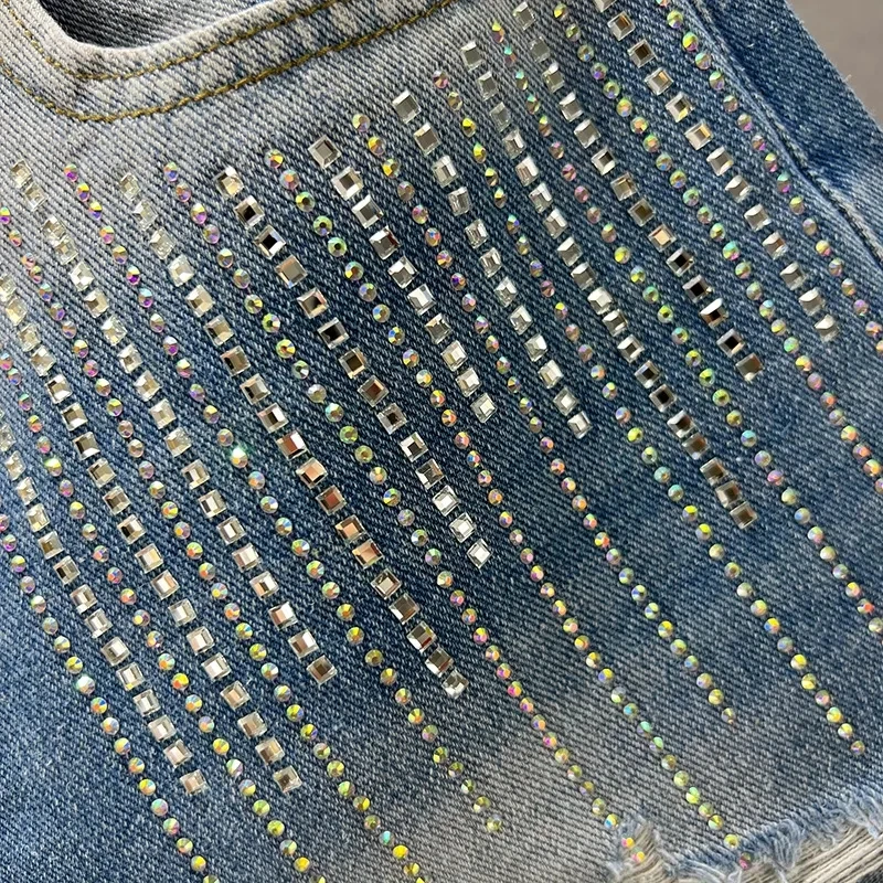 กางเกงยีนส์กางเกงขาสั้นผู้หญิงStreetwear 2025 ฤดูร้อนใหม่เอวสูงอุตสาหกรรมหนักHot stamping Holeกางเกงขากว้างกางเกงหญิง