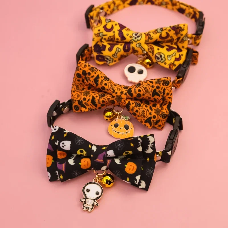 Pet collars for Halloween with various styles, detachable bow collars, holiday printed patterns, dog collars, cat collars