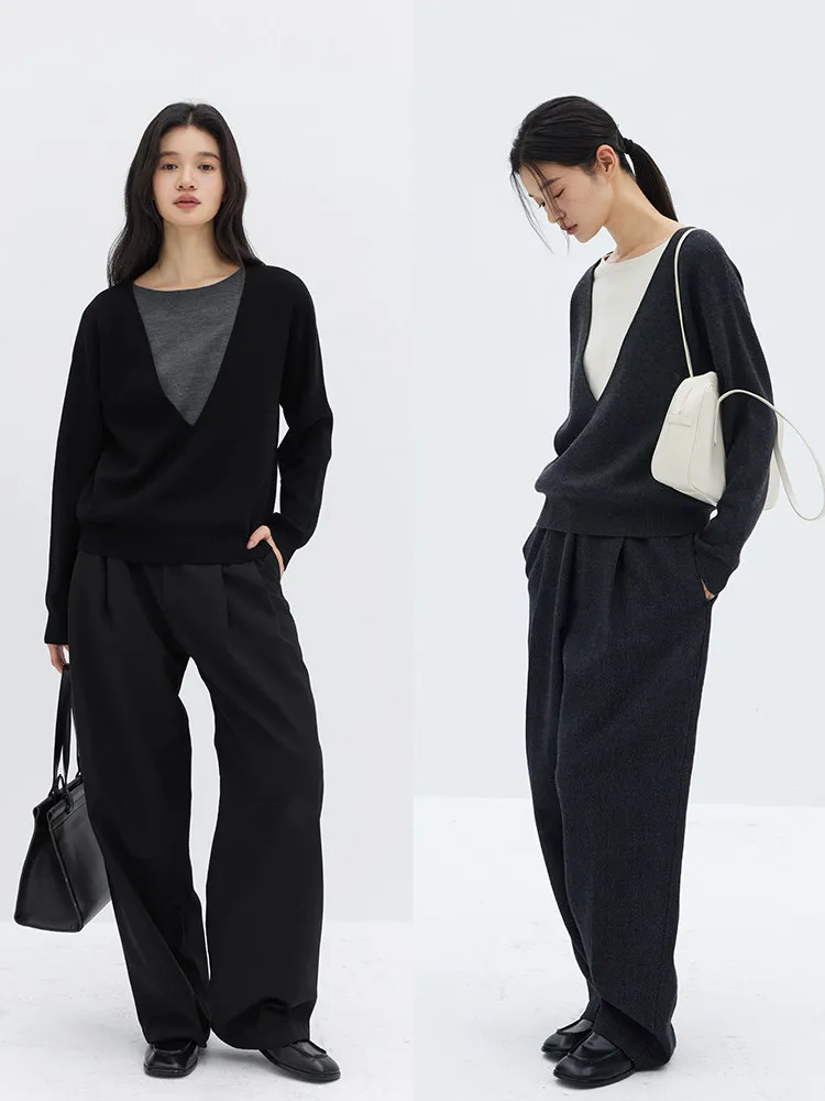 14-Pin four-flat encryption weaving super120s wool deep V-neck contrasting color fake two-piece knitted sweater for women