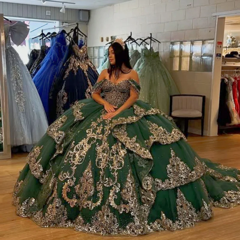 

Shiny green Quinceanera Dress crystal glitter Decal Lace layering Long tail Bow Vestidos De 15 Quinceanera ﻿Customize