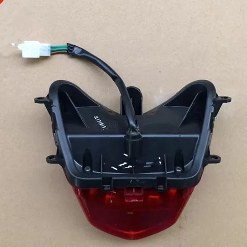 

Motorcycle rear brake light, for Lifan KP150 KPR150 KPR200 LF150-10B LF150-10S LF200-10P light, KPR 150 200 tail light