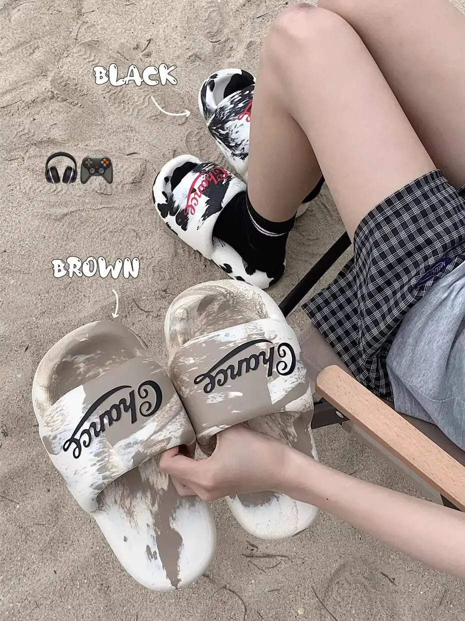 

Unisex Slippers 2026 Spring Summer Letters Print INS Anti-slip Thick Bottom Couple Slippers Summer Slippers For Men And Women