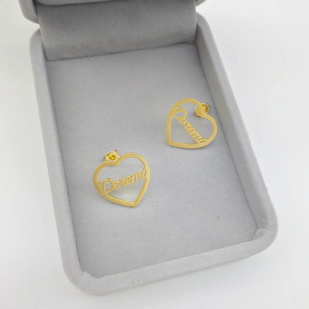 2023 Cute Custom Heart Shape Name Earring Personalized Stainless Steel Gold Plated Stud Earring For Women Jewelry Gifts