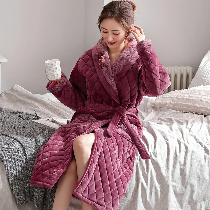 Milk Velvet 3 Layers Quilted Robe Female Thick Elegant Dressing Gown Warm Belted Women Bathrobe Winter Long Robe Women Bath Robe