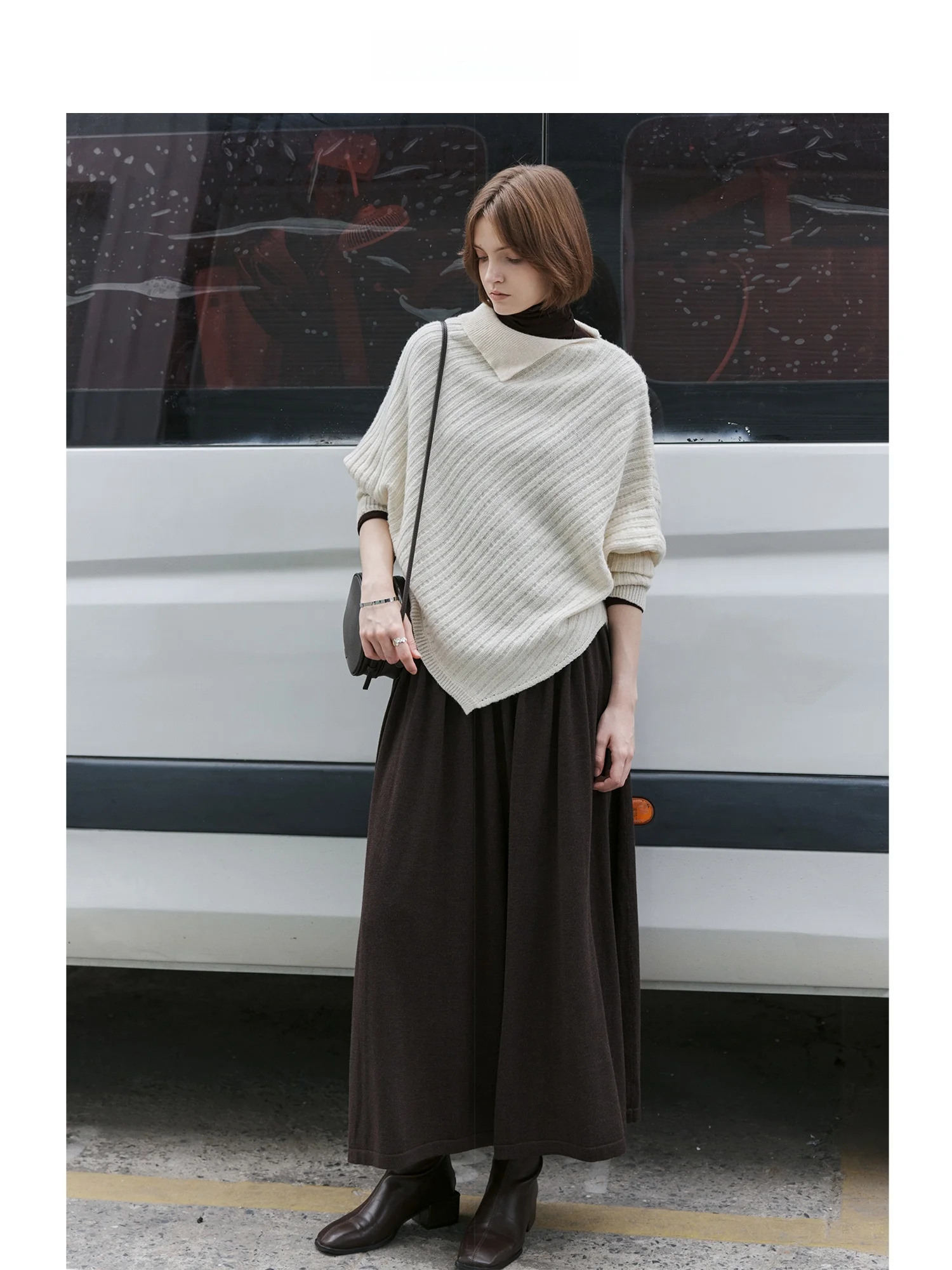 

TAGEECHITA Асимметричный дизайн Текстура воротника Трикотаж Диагональный узор Основание irt Внутренняя одежда Топ Высокий воротник Длинный све