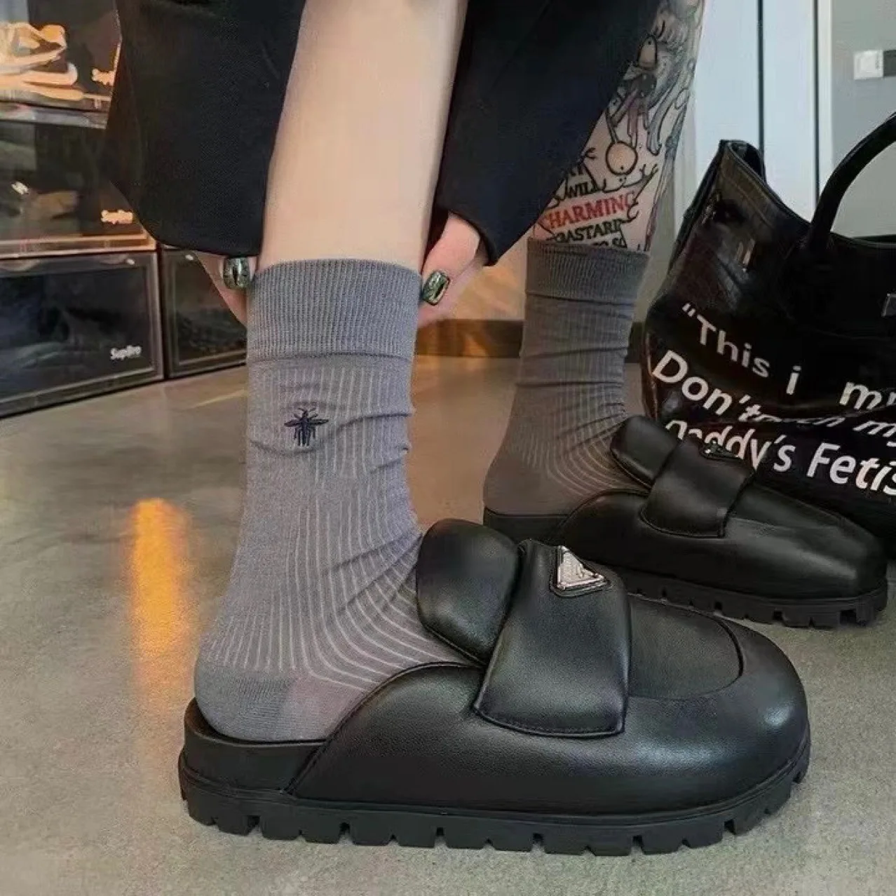 

Носки, женские носки, носки средней длины с пчелой, весна-лето, красивые, милые, с маленьким ворсом пчелы, тонкие модные дышащие носки Kawaii