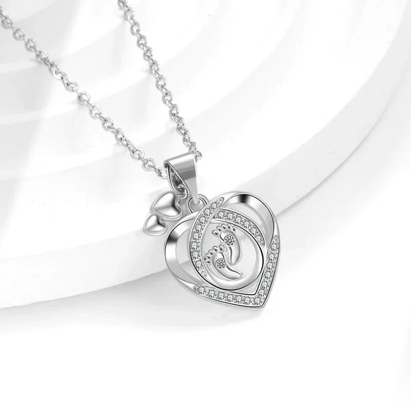 Mother and Baby style Baby Footprints Heart-shaped Necklace Zircon White Necklaces Fine Chain Newborn Commemorative Jewelry