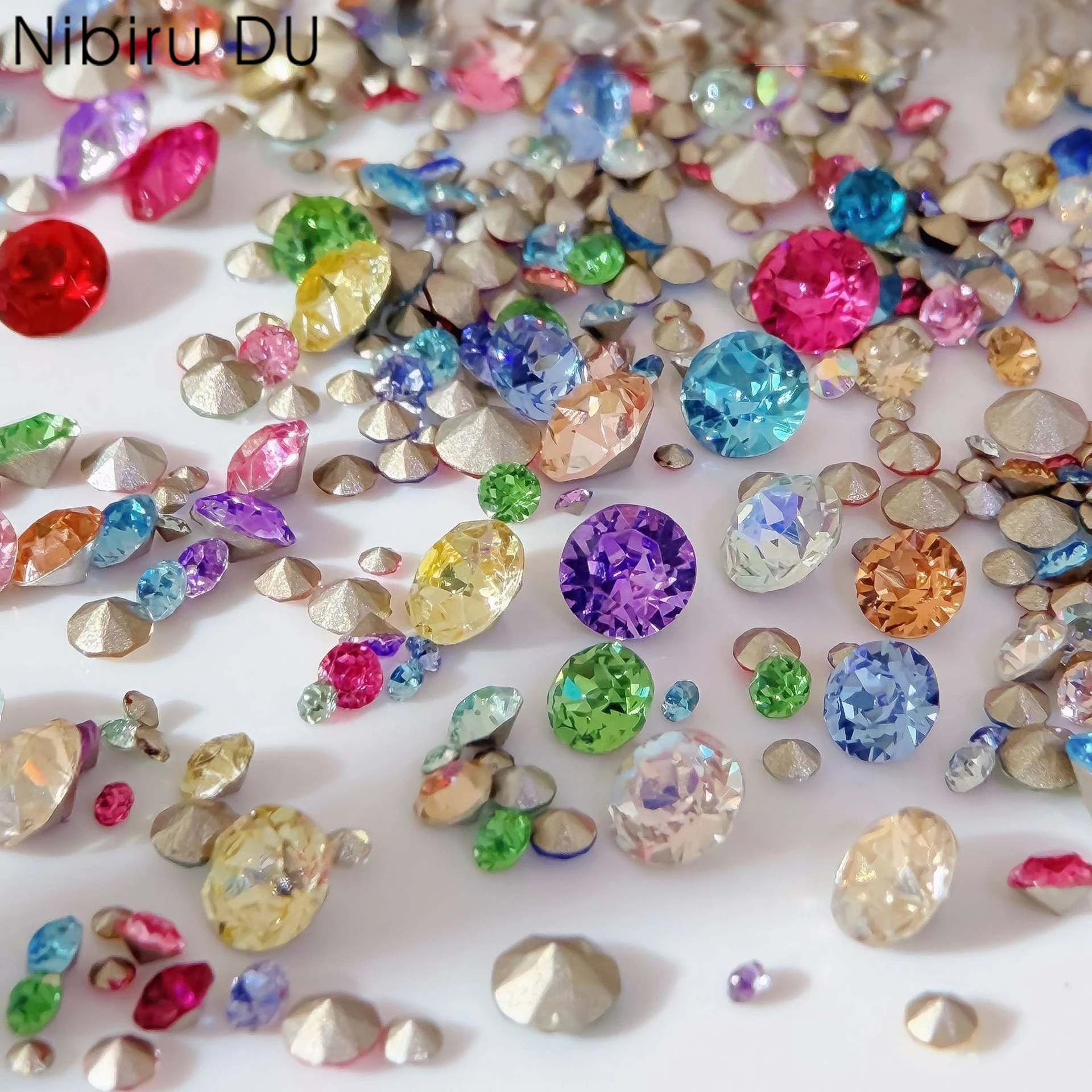 100pcs White Glass Super Bright Pointed Bottom Rhinestones Colorful Crystal Nail Art Charms Glitter Diamond Manicure Accessories