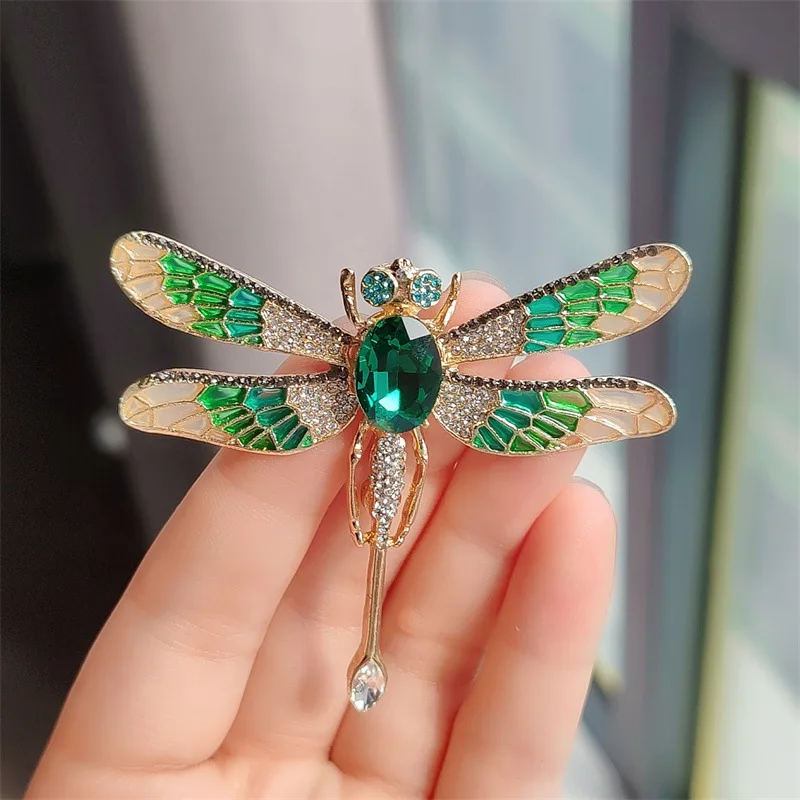 New Creative High End Retro Painted Dragonfly Brooches for Women and Men 2 Colors High Quality Insect Series Brooch Pins Gifts