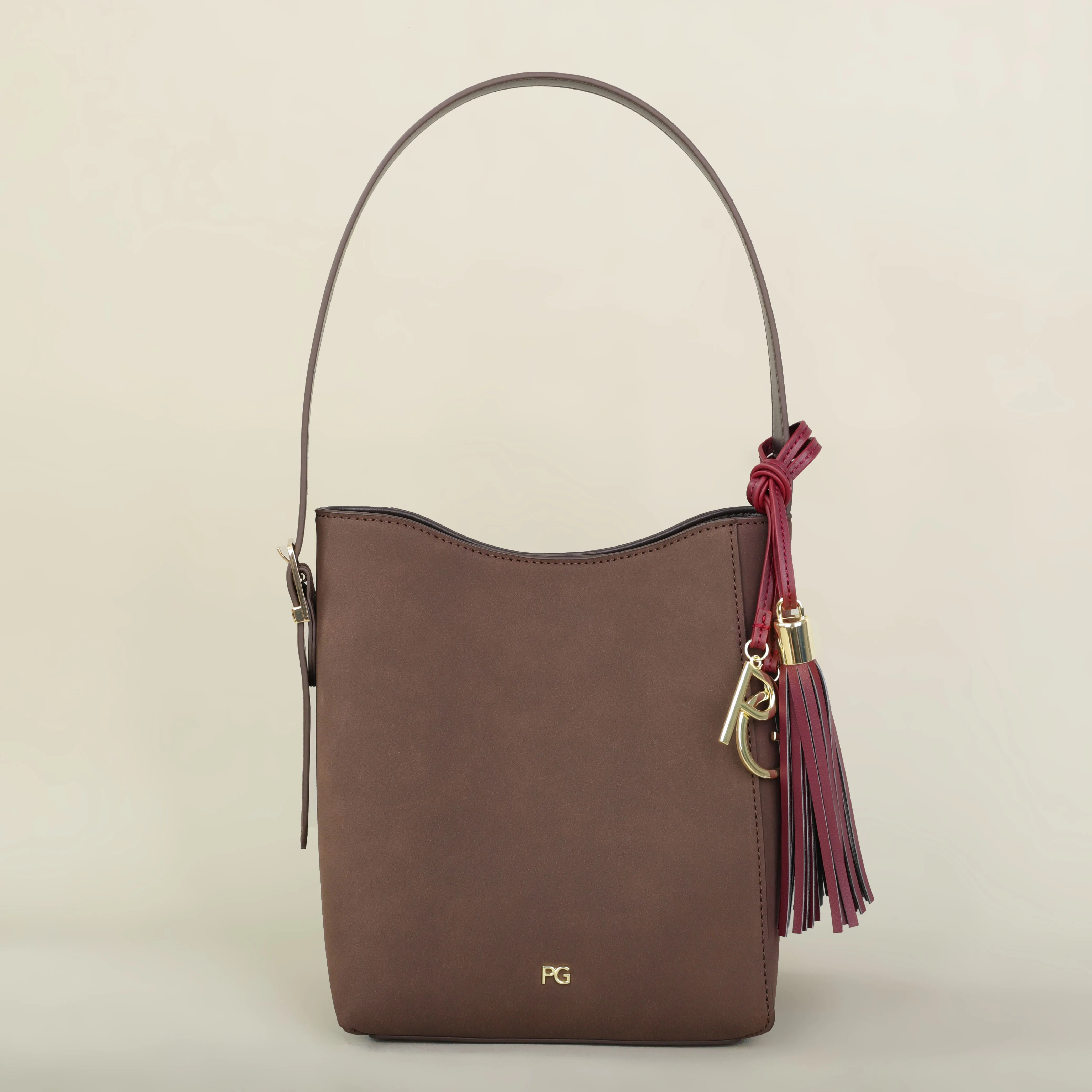 PG Leichte Nischen-Luxus-Schultertasche Neuestes Modedesign Hochwertige Minimalistische Elegante Strandtasche Ausverkauf – Detail 6