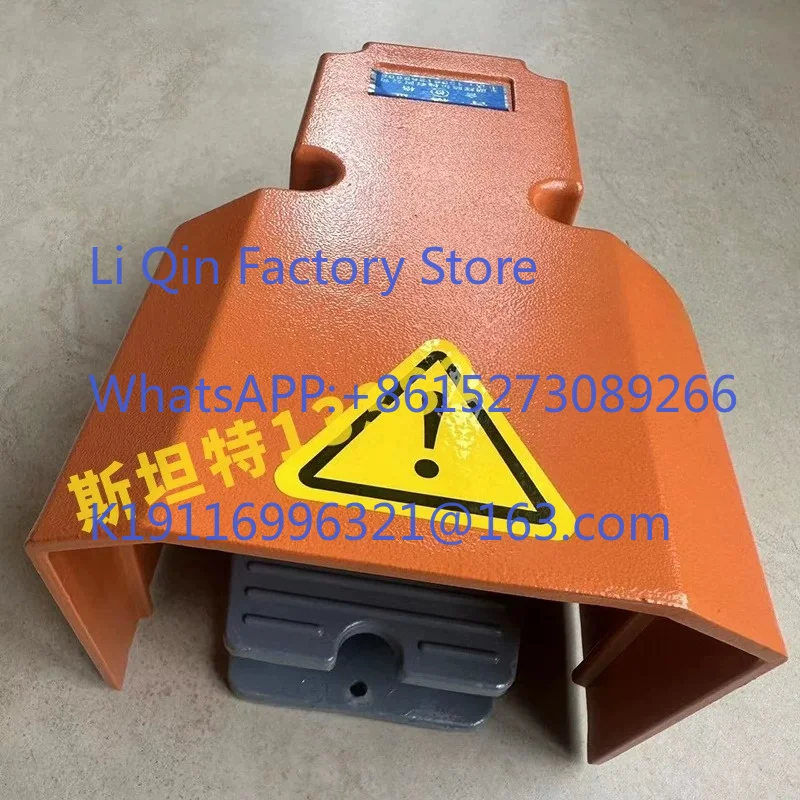 Foot switch YDT1-01/11 does not include cable aviation plug
