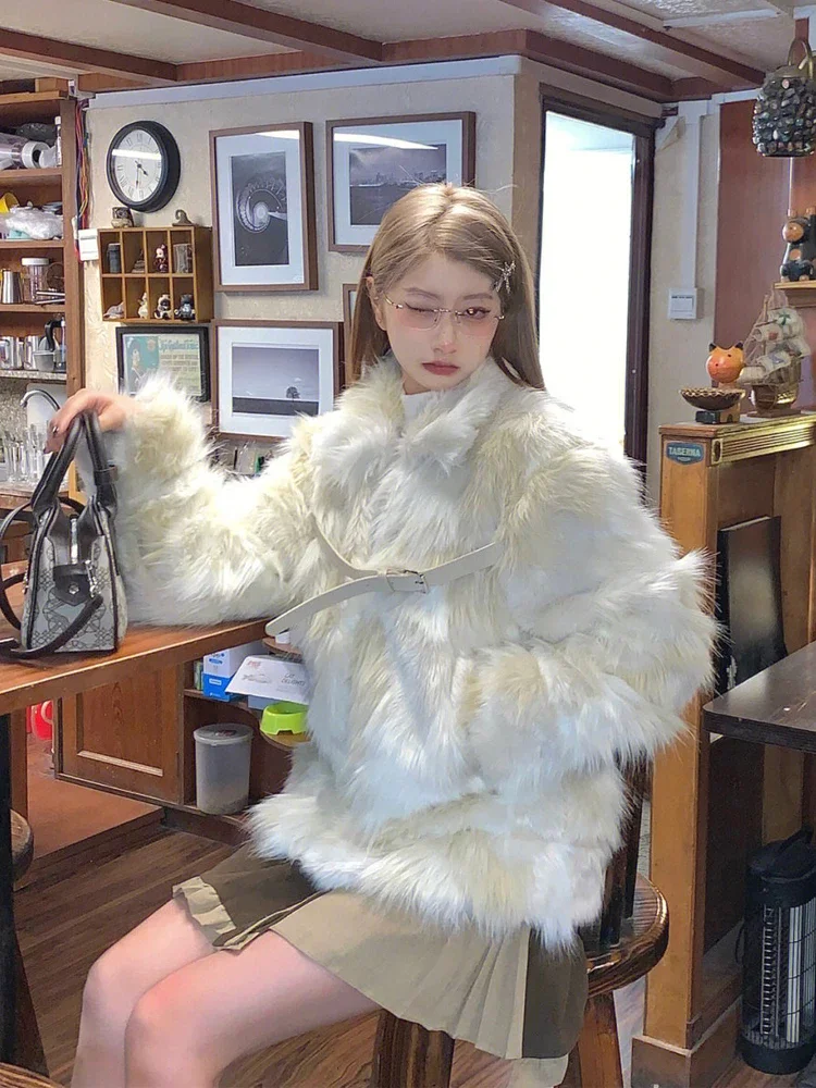 2024 Imitation Fox Fur Jacket Women's Short Leather Button Plush Warm Coat Jacket Women