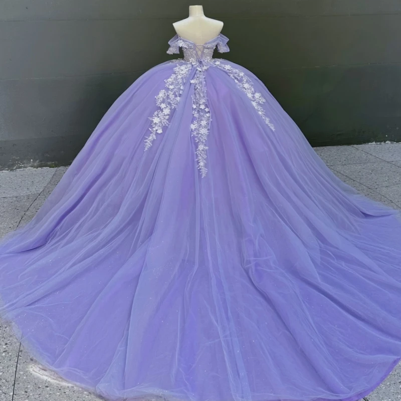 فساتين Quinceanera لامعة من الخزامى ثوب حفلة قبالة الكتف مزين بالدانتيل مطرز بالكريستال تول حفلة عيد ميلاد حلو 16 فستان