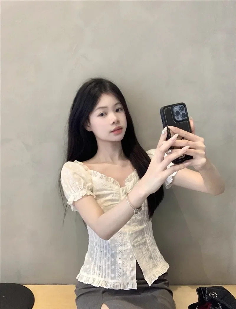 المرأة أنيقة الحلو قميص مطرز الدانتيل نفخة الأكمام بسيطة الكلاسيكية الخامس الرقبة قمصان قصيرة لطيف مثير فتاة حلوة سليم قمصان مناسبة #5