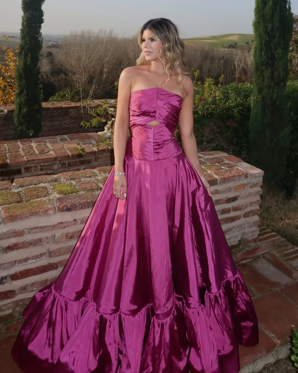 

Customized Classic Women Charmeuse Ruched Pleat A-Line Evening Dresses Fashion Strapless Sleeveless Floor Lenght Prom Dresses