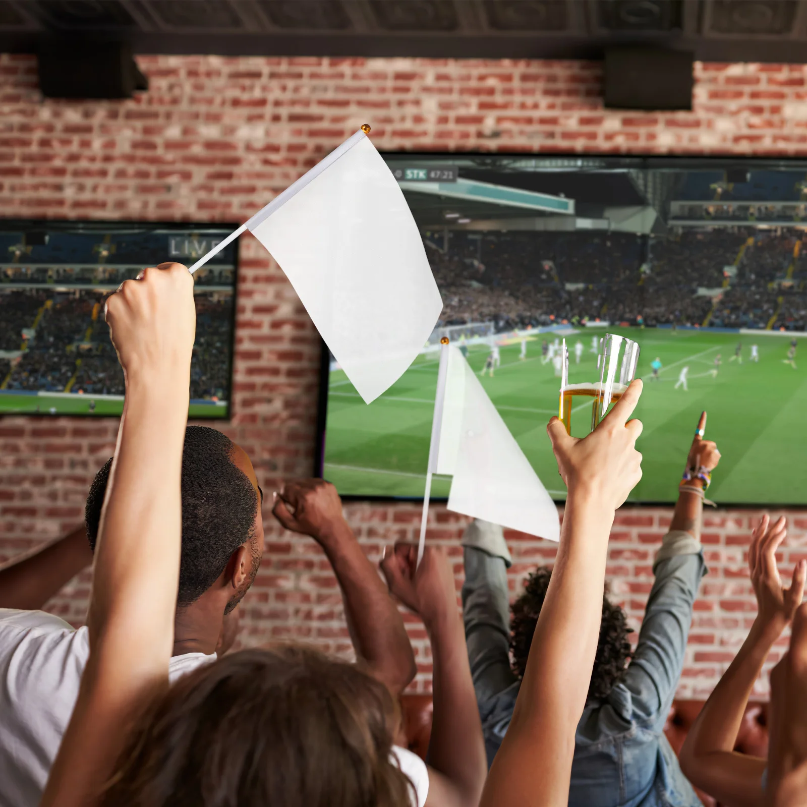 

24 шт., белые флаги, ручные флаги рефери, мини-машущие пустые полиэстеровые водонепроницаемые флаги для футбольных вечеринок, баров, клубов, спортивных мероприятий